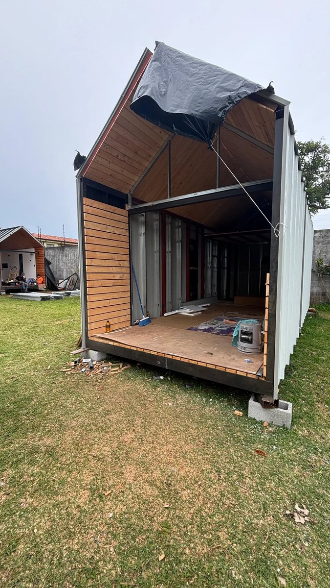 Paso 3 — Forro de madera lateral y techo